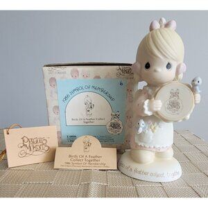 VINTAGE PRECIOUS MOMENTS FIGURINE "BIRDS OF A FEATHER COLLECT TOGETHER" 1986